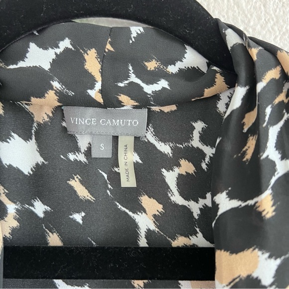 Vince Camuto Women’s Animal Print Black and Gold Long Sleeve Blouse - Picture 5 of 12